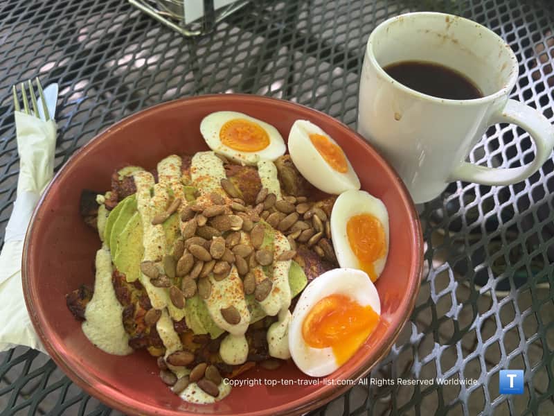 Garden bowl and Americano at Indian Gardens in Oak Creek Canyon