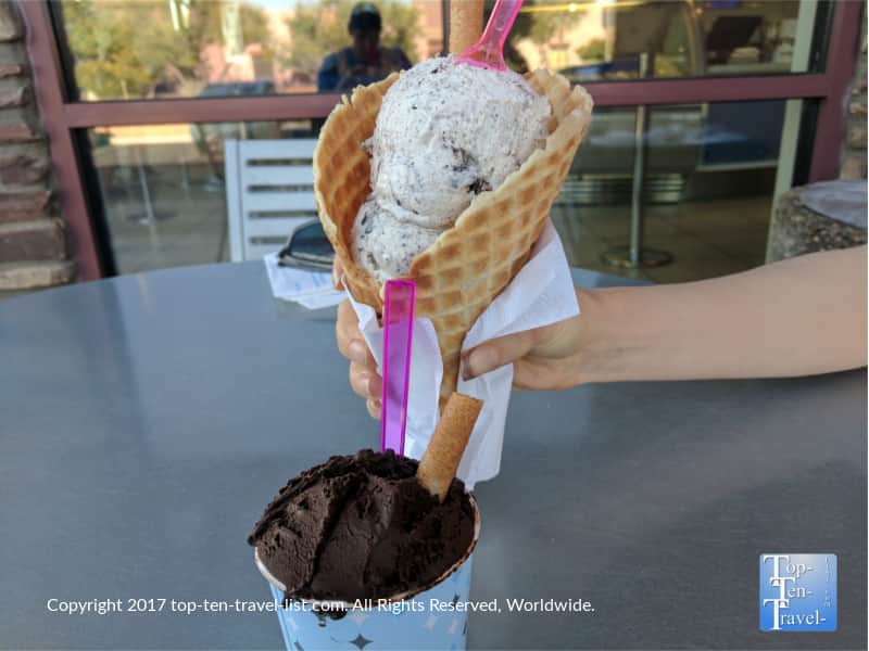 Frost Gelato Dark Chocolate & Butter Pecan