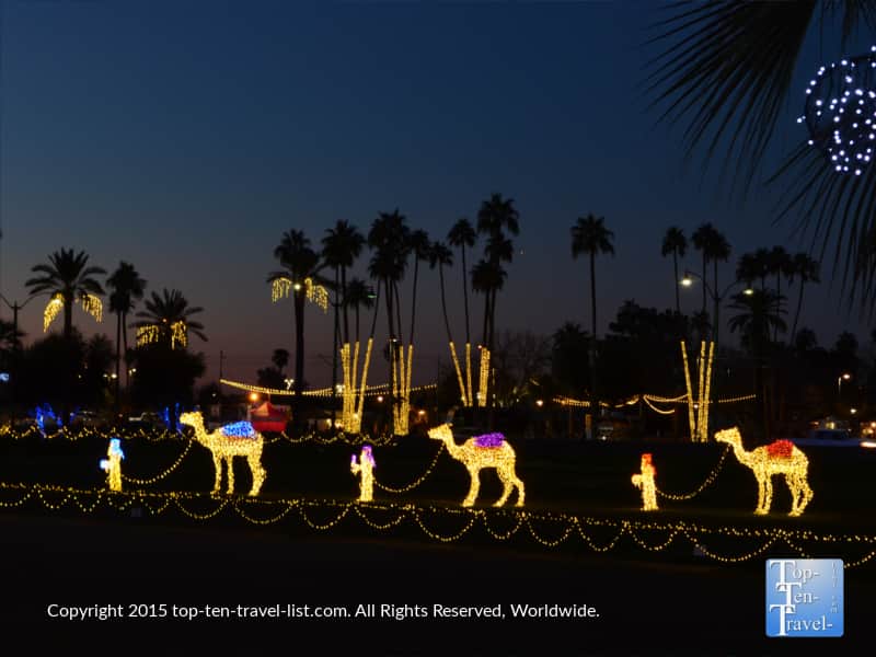 Holiday lights at the Mesa LDS Temple
