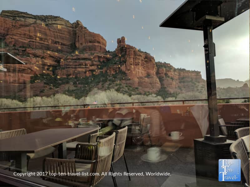 Dining with gorgeous red rock views at Che Ah Chi in Sedona AZ