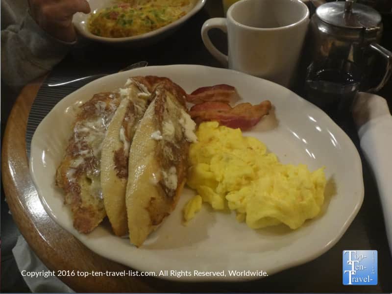 Hearty breakfast at Horsemens Lodge in Flagstaff, Arizona