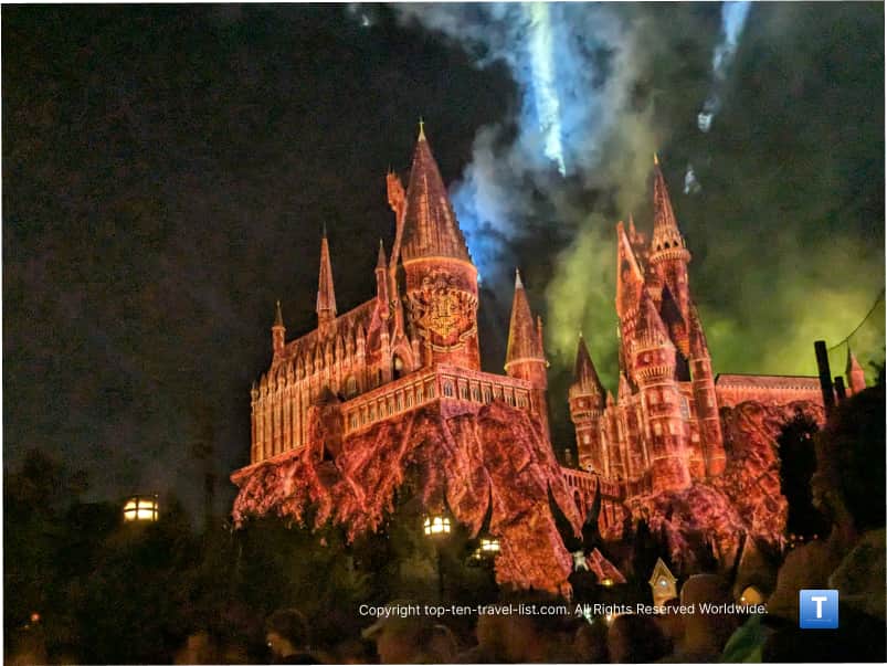 Hogwarts castle night show at Islands of Adventure