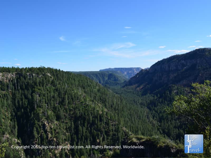 Oak Creek Canyon overlook