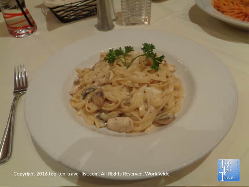 Chicken alfredo pasta at Va Bene in Chandler, Arizona