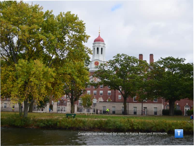 Historic scenery in Boston via a Charles Riverboat cruise