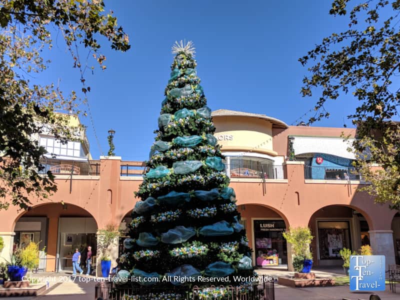 La Encatada Mall in Tucson, Arizona at Christmas