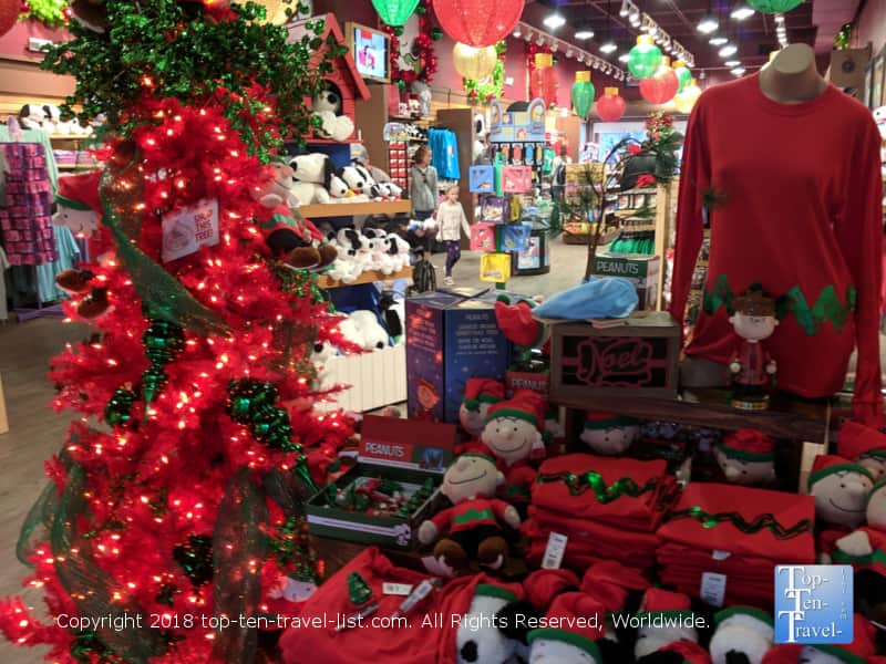 Peanuts Christmas gift shop at Carowinds Winterfest