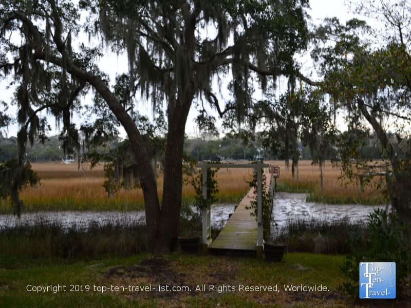 Serene nature setting at Plantation Oaks Inn in Mt Pleasant, South Carolina
