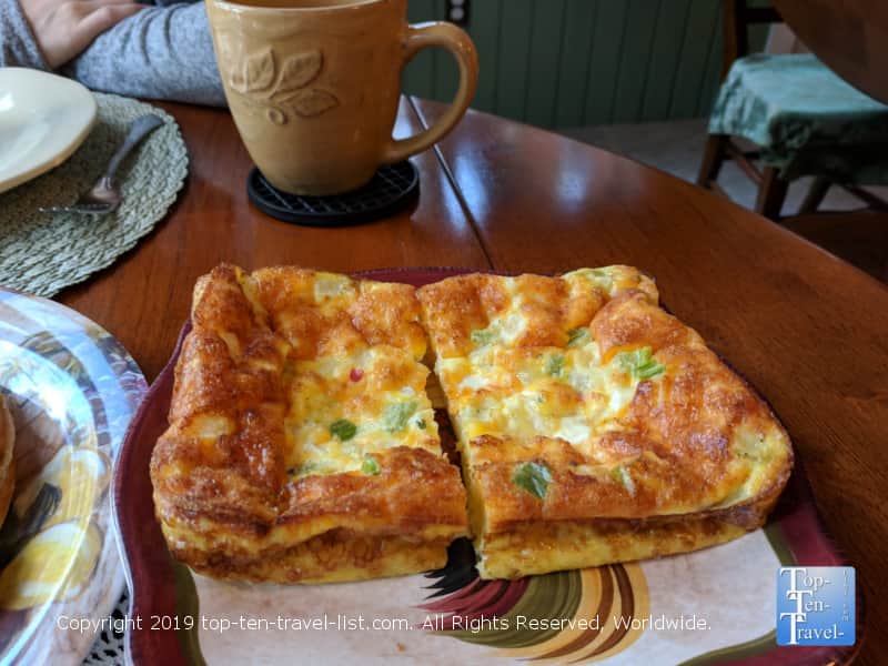 Breakfast at Plantation Oaks Inn