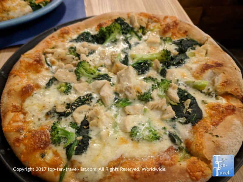 Alfredo pizza at the Cabin