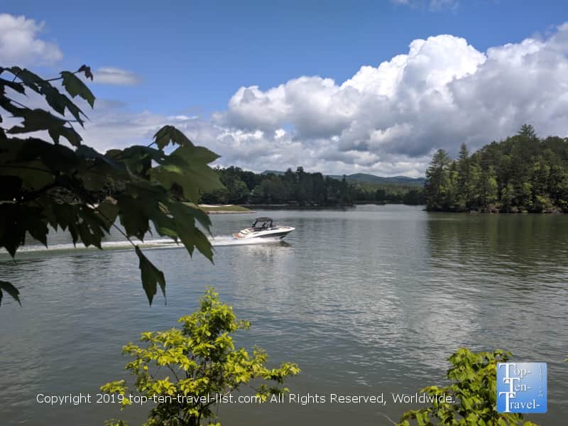 Beautiful day on Lake Keowee in Upstate South Carolina