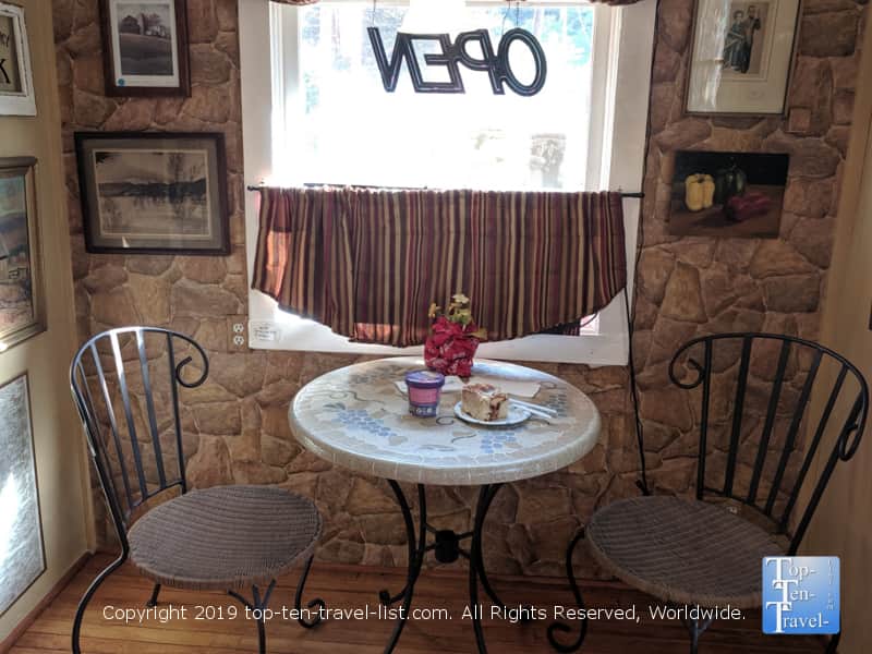 Old time setting at Coffee on the Rocks