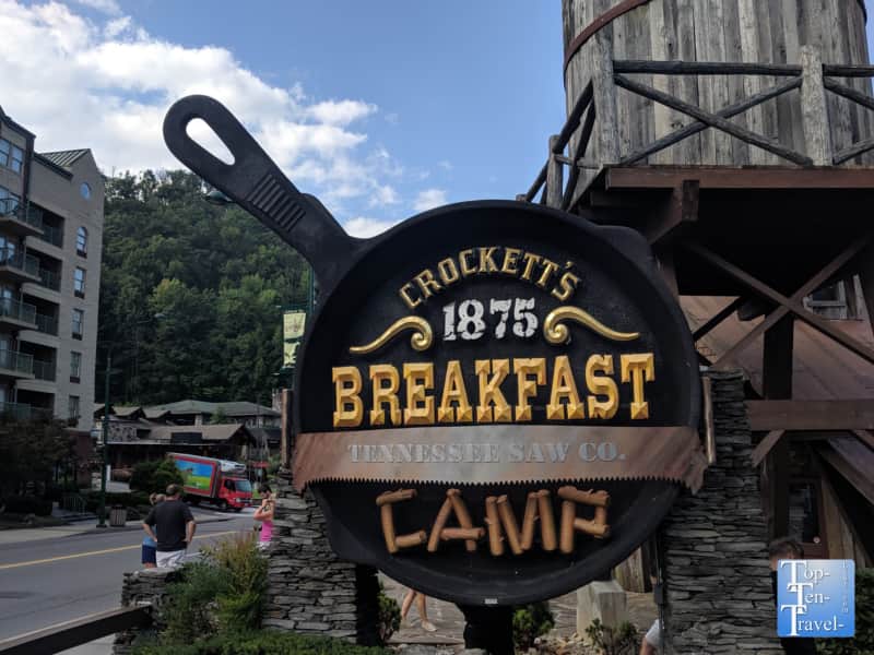 Crockett's Breakfast Camp in Gatlinburg, TN