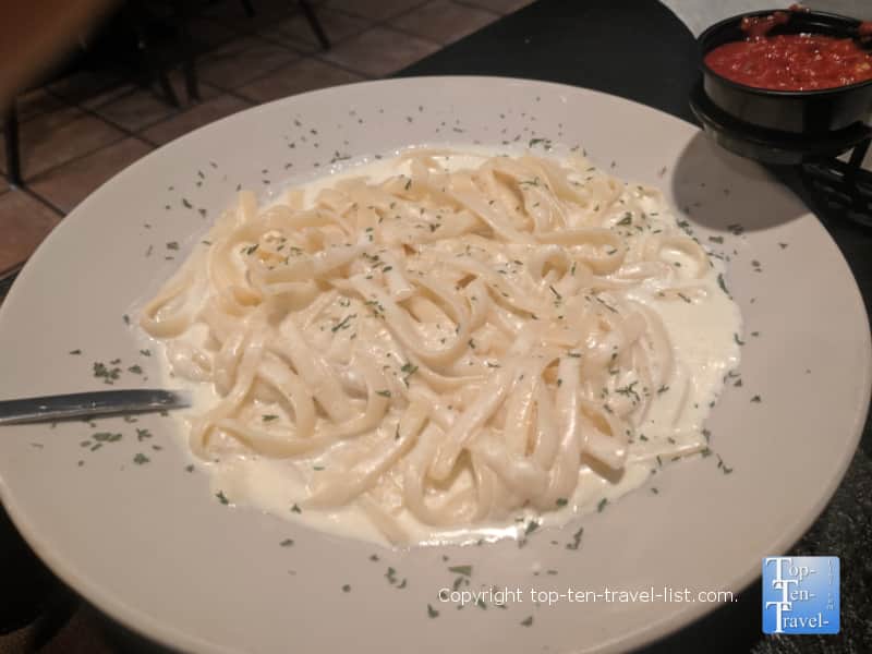 Fettuccine Alfredo at Taste of Italy in Gatlinburg, TN