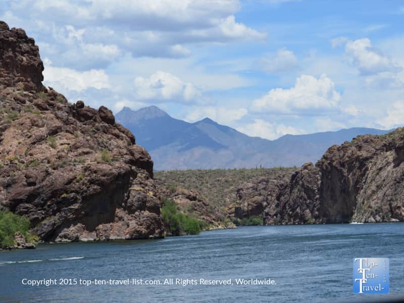 Amazing scenery at Saguaro Lake in Phoenix, Arizona 