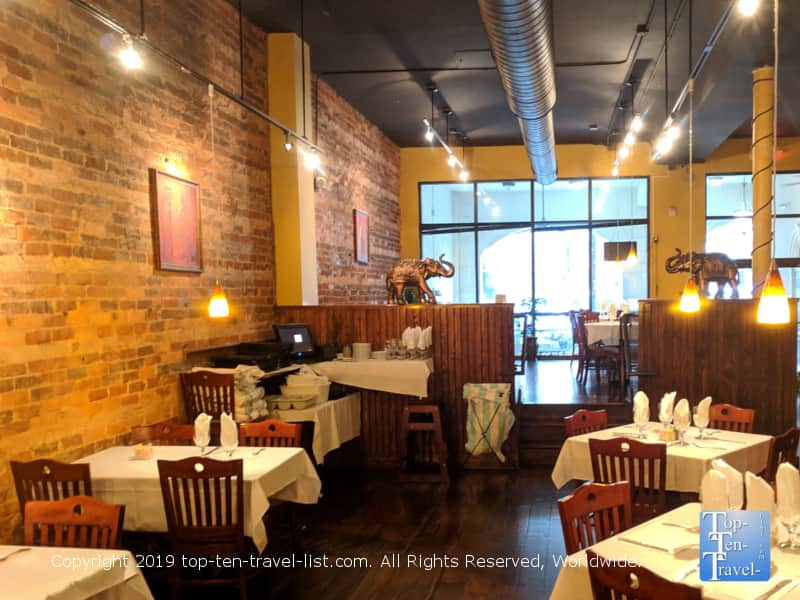 Gorgeous design at Handi Indian cuisine in Greenville, South Carolina