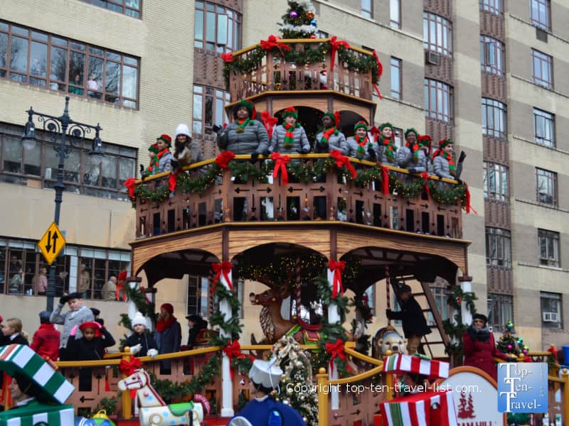 Balsam Hill float in the Macy's Thanksgiving Day Parade