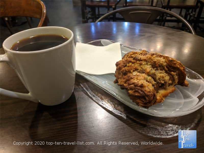PB&J croissant at ICI Macarons in Philly