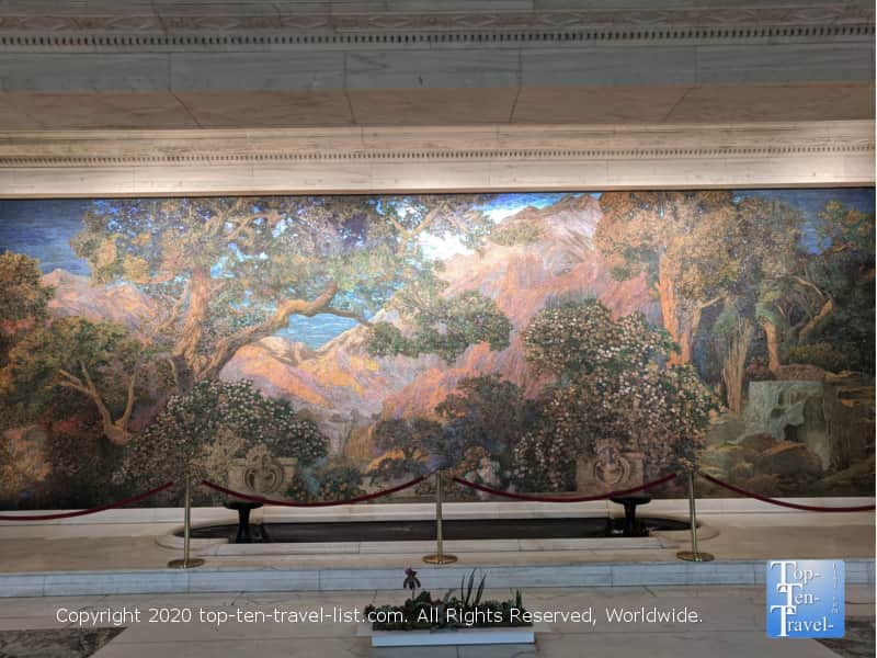 Tiffany Dream Mosaic in
The Curtis Building in Old City Philadelphia