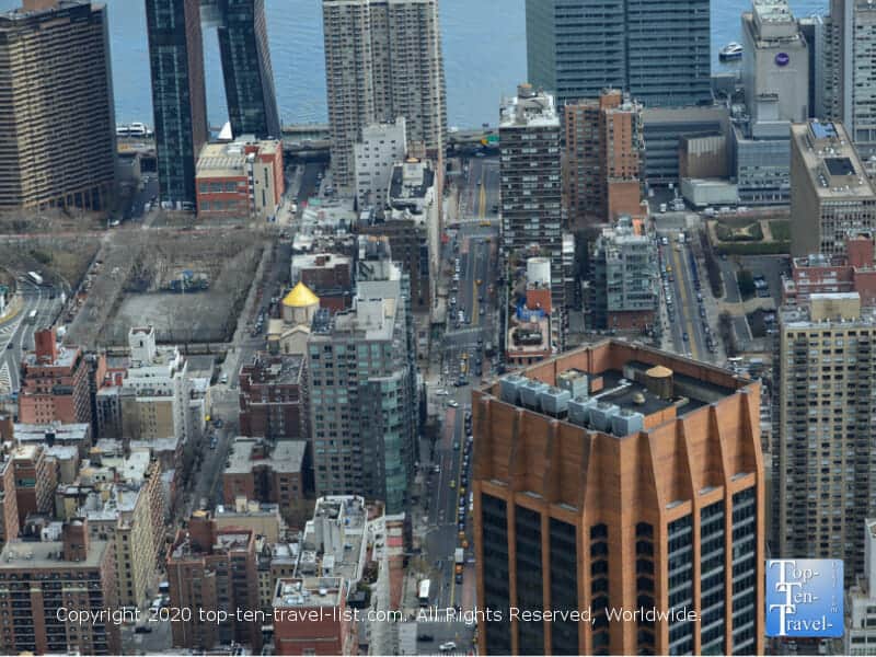 CLose up city view via the Empire State building 86th floor observatory 