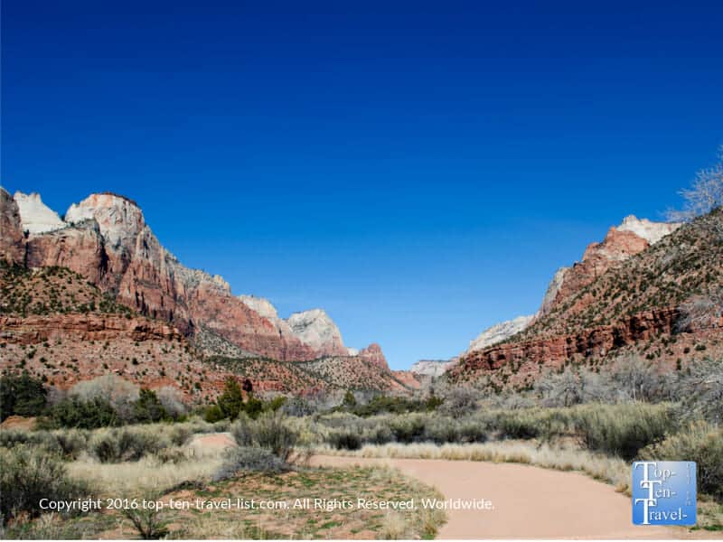 The gorgeous Pa'Rus trail at Zion National Park