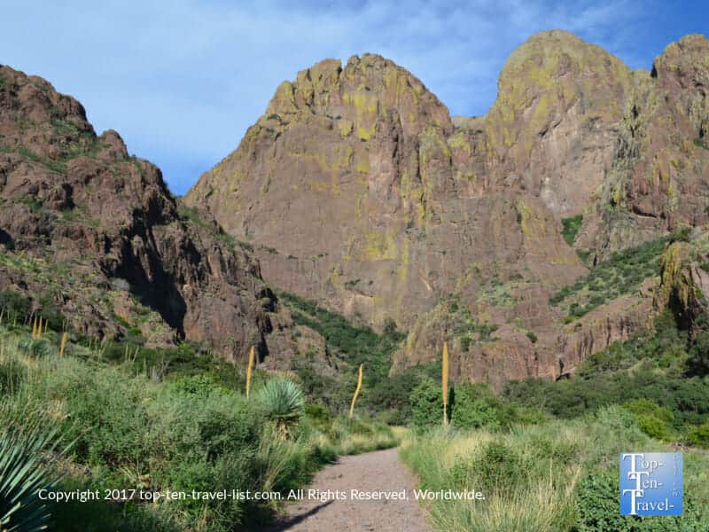 Beautiful mountain views on the Dripping Springs trail in Las Cruces, New Mexico