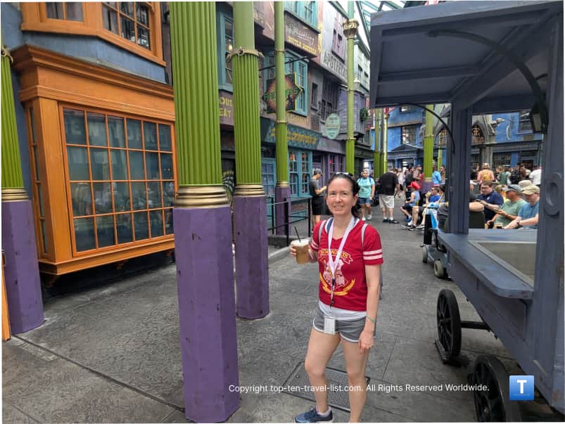 Frozen butterbeer at Diagon Alley at Universal