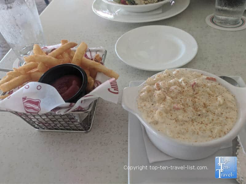 Lobster mac and cheese at Guppy's on the Beach on Florida's Gulf Coast 