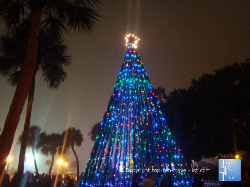 Christmas tree in downtown Dunedin, Florida 