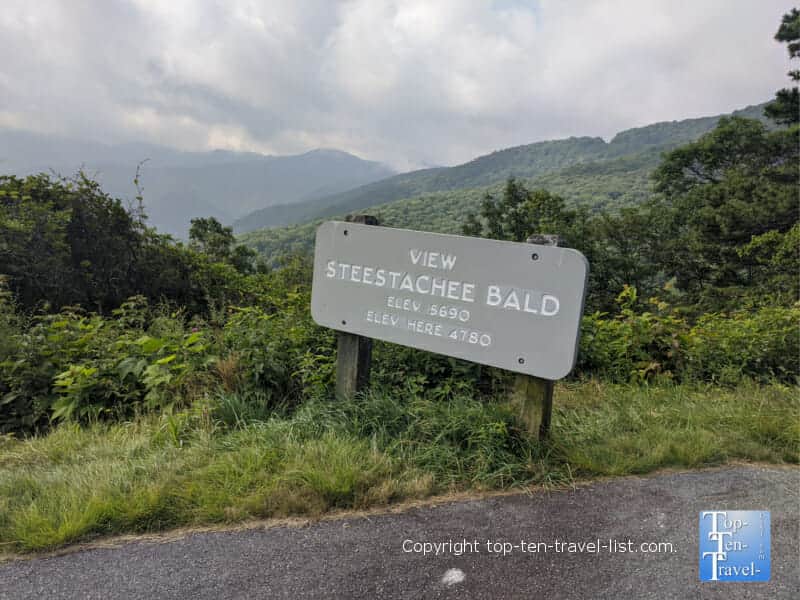 View Steestachee Bald overlook along the Blue Ridge Parkway in Western North Carolina