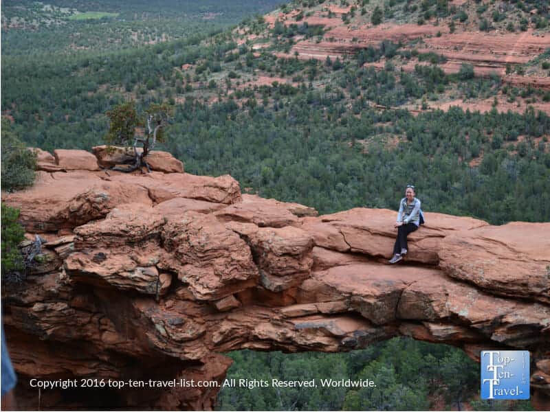 Devil's Bridge sandstone arch in Sedona 