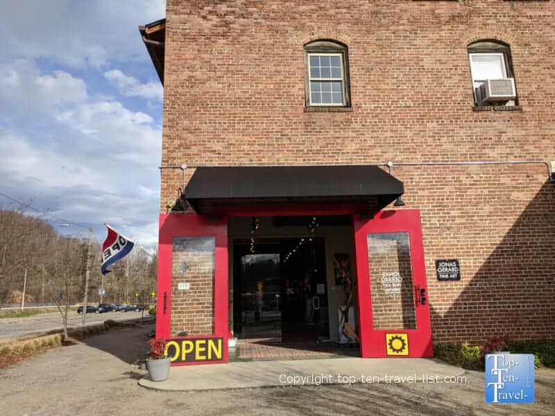 Jonas Gerard Fine Art Gallery in the River Arts District of Asheville, North Carolina