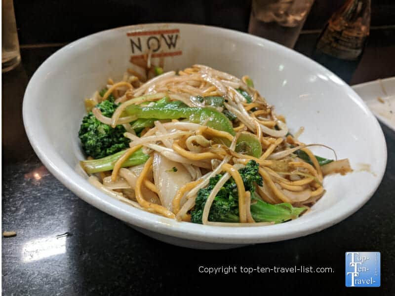 Veggie Lo mein at Noodles of the World