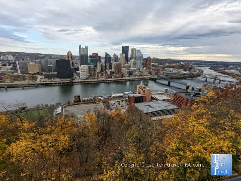 Fall foliage at Grandview overlook in Pittsburgh, PA