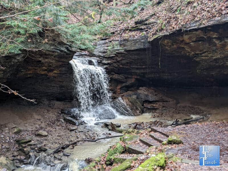 Small waterfall at Racoon Creek