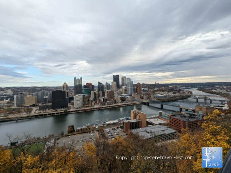 Spectacular overlook of the Pittsburgh skyline at Grandview
