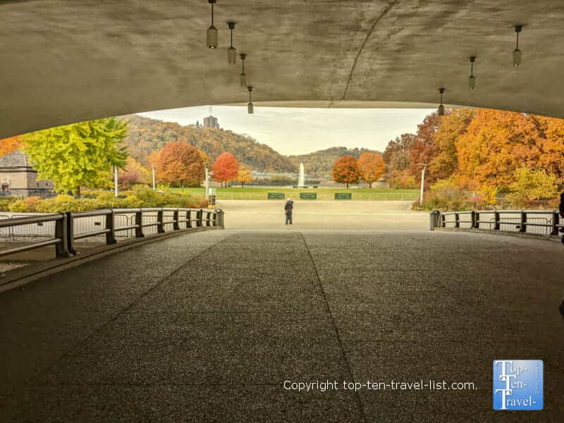 Beautiful fall foliage at Point State Park in downtown Pittsburgh