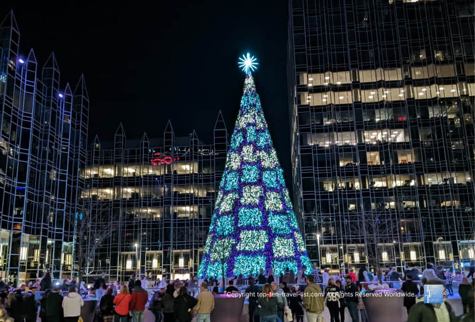 Beautiful Christmas tree in downtown Pittsburgh