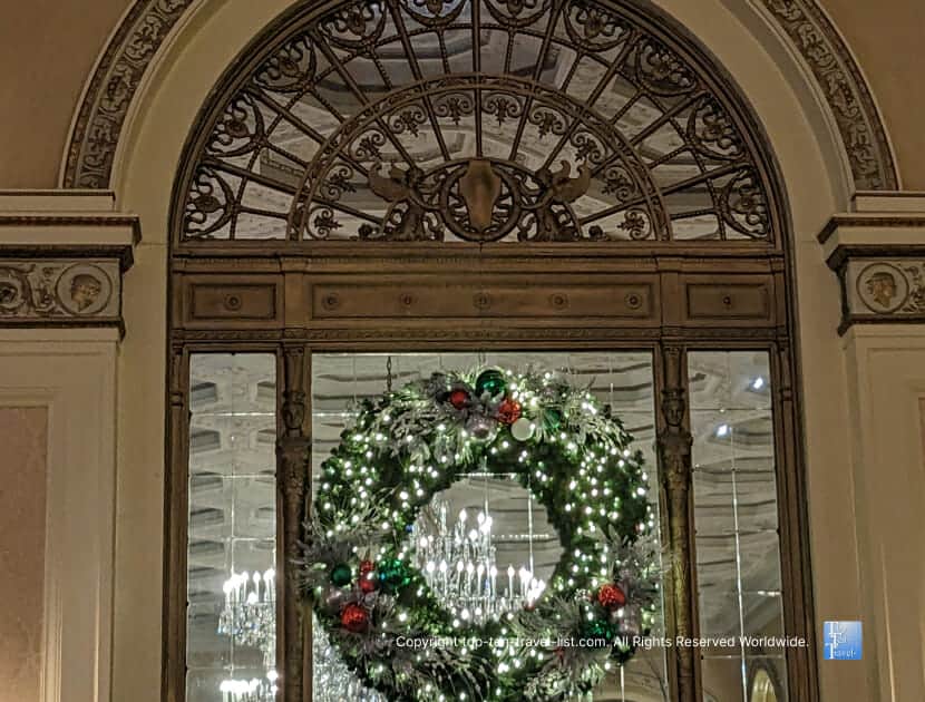 Festive wreath at the Omni William Penn in Pittsburgh