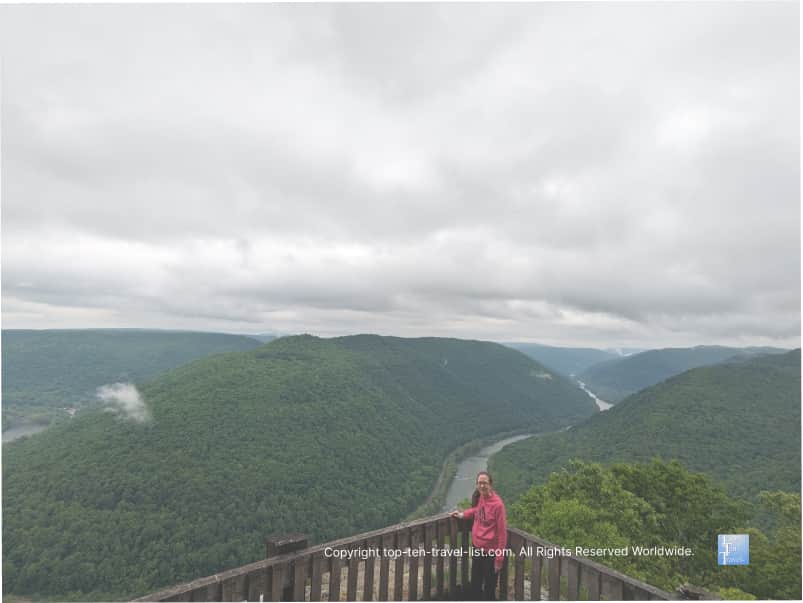 Scenic overlook at New River Gorge National Park 