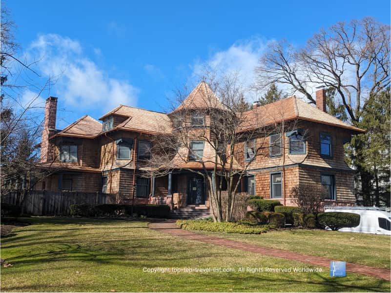 Old Man Marley's house from Home Alone in Winnetka, IL