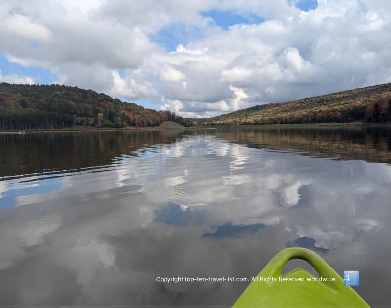 Gorgeous views kayaking on Shavers Lake in Snowshoe, West Virginia