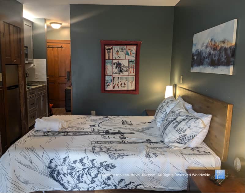 Room at Allegheny Springs in Snowshoe, West Virginia