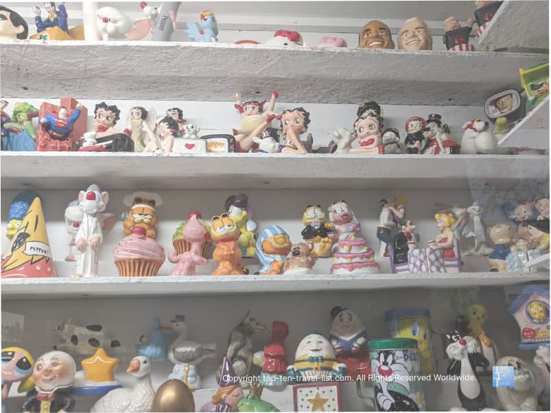 Betty Boop salt and pepper shakers in Gatlinburg