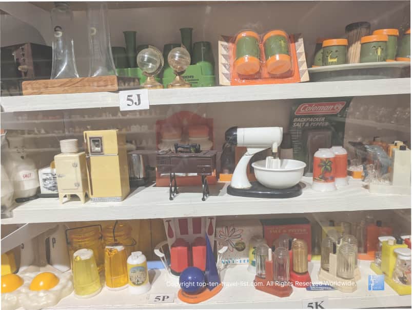 Mini appliance salt and pepper shakers in Gatlinburg