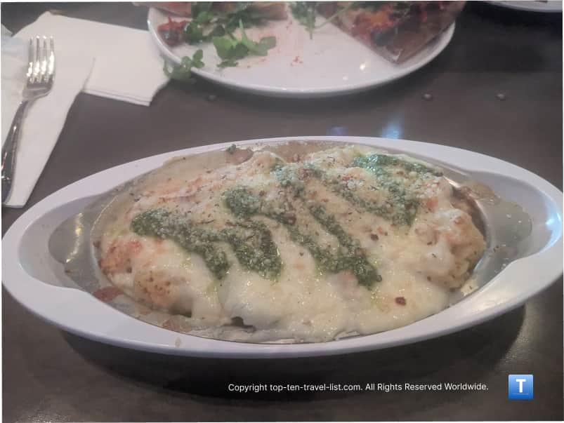 Delicious chicken alfredo dish at Pizza Moon at Epic Universse