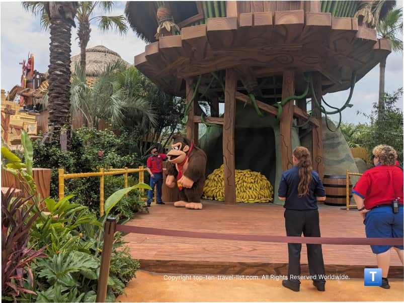 Donkey Kong Country at Universal's Super Nintendo World