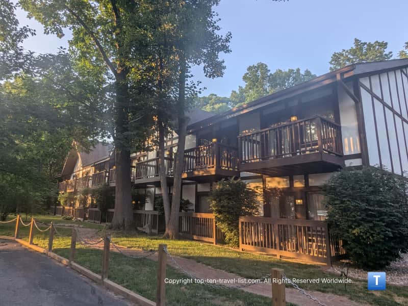 Spring House Inn in Indiana Dunes