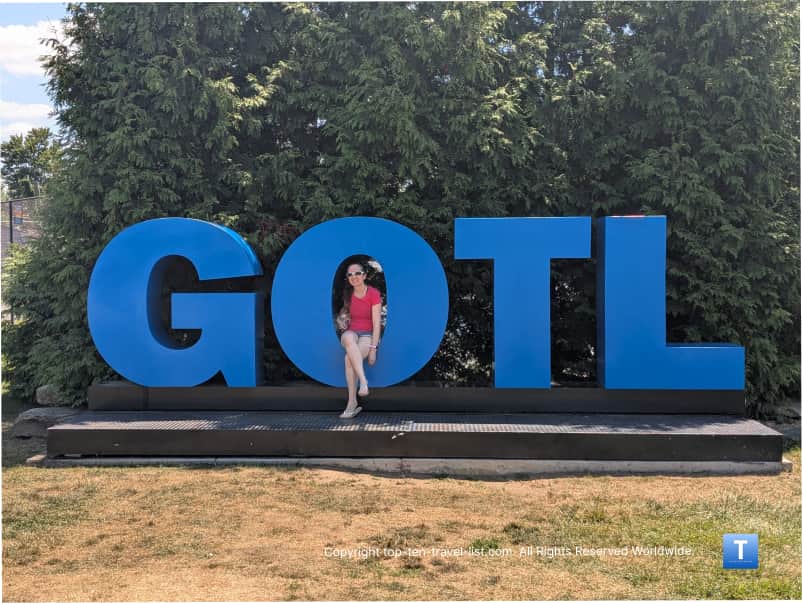 Geneva-on-the-Lake sign