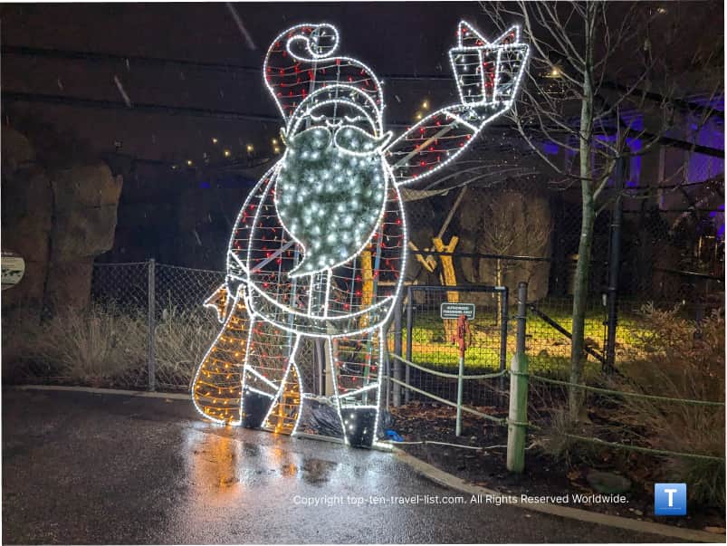 Santa LED display at The Cleveland Zoo 